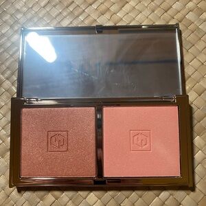 Jouer Blush Duo in Shimmering Soft Peach shades